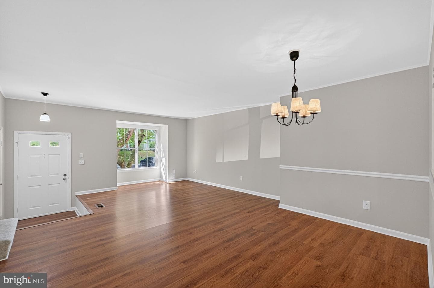 20202 Waterside Drive photo 2