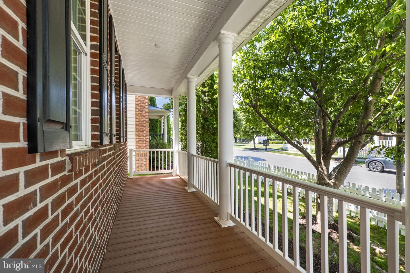 23037 Spicebush Drive photo 3