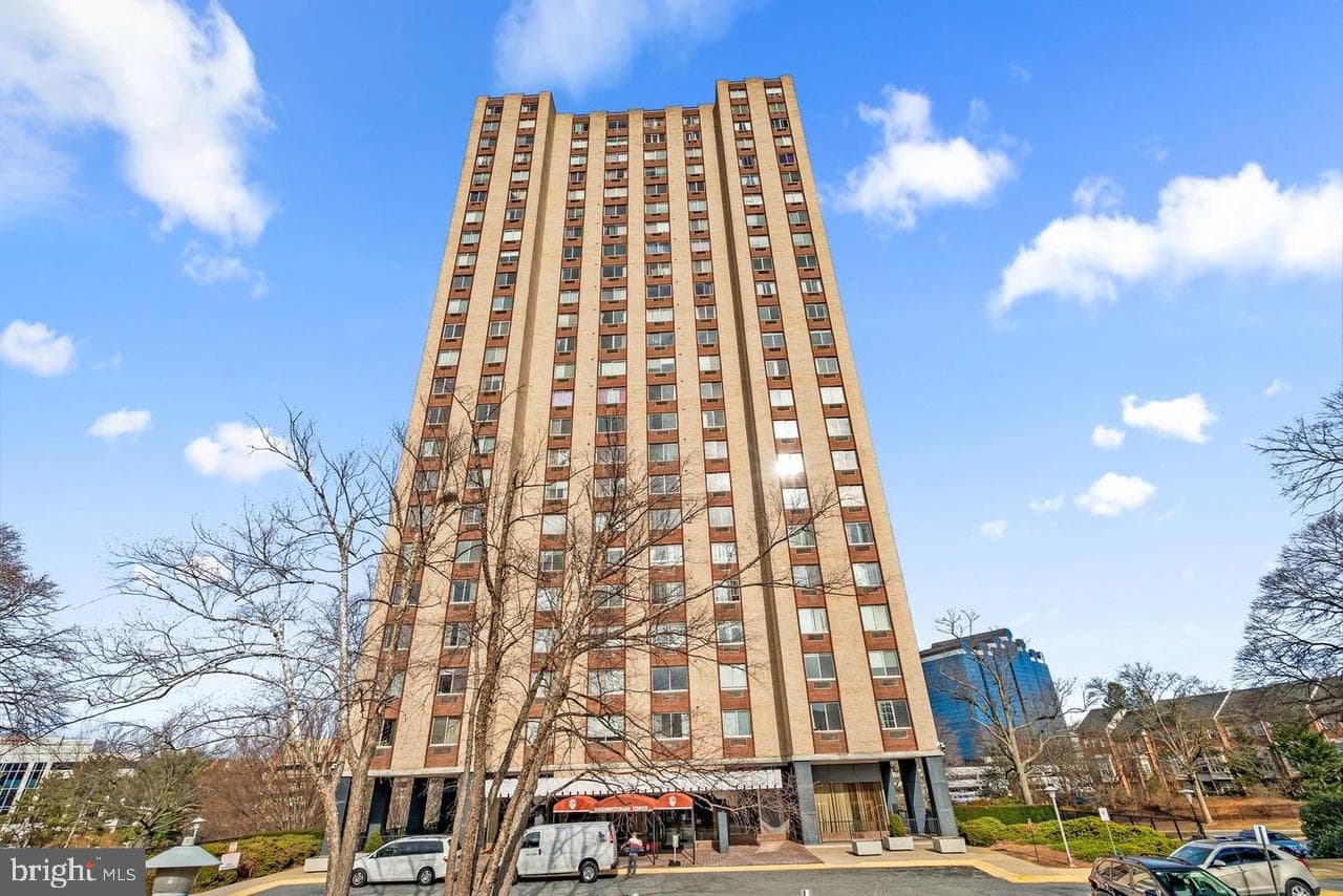 9701 Fields Rd # 1808, Gaithersburg
