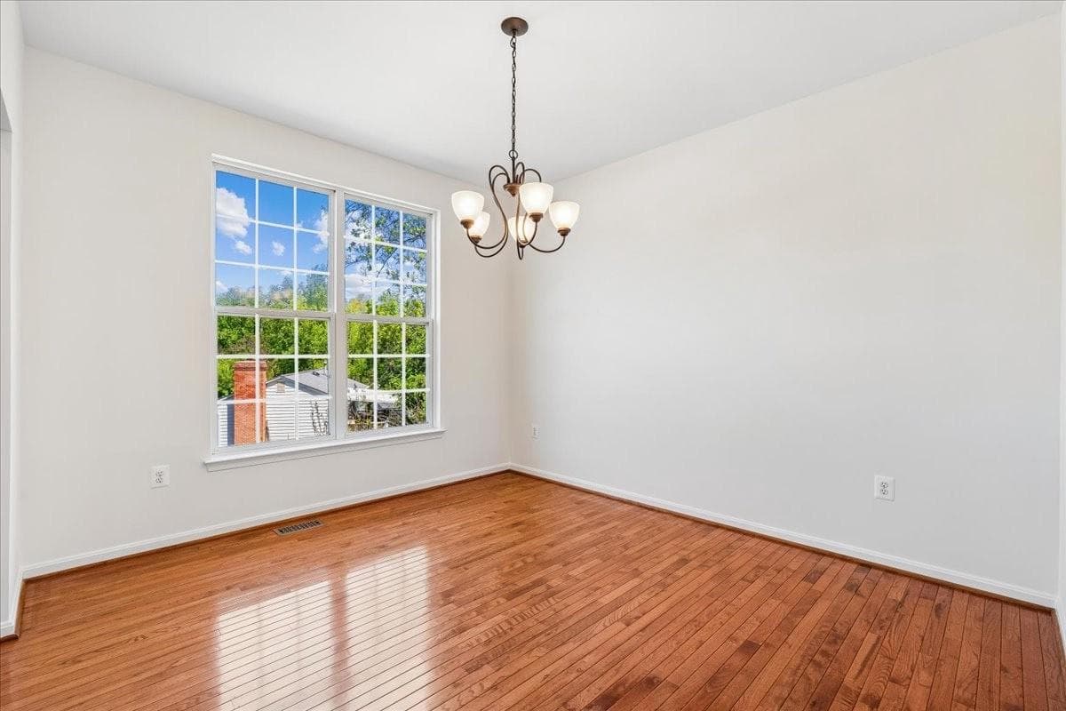 2105 Walking Crest Court photo 12
