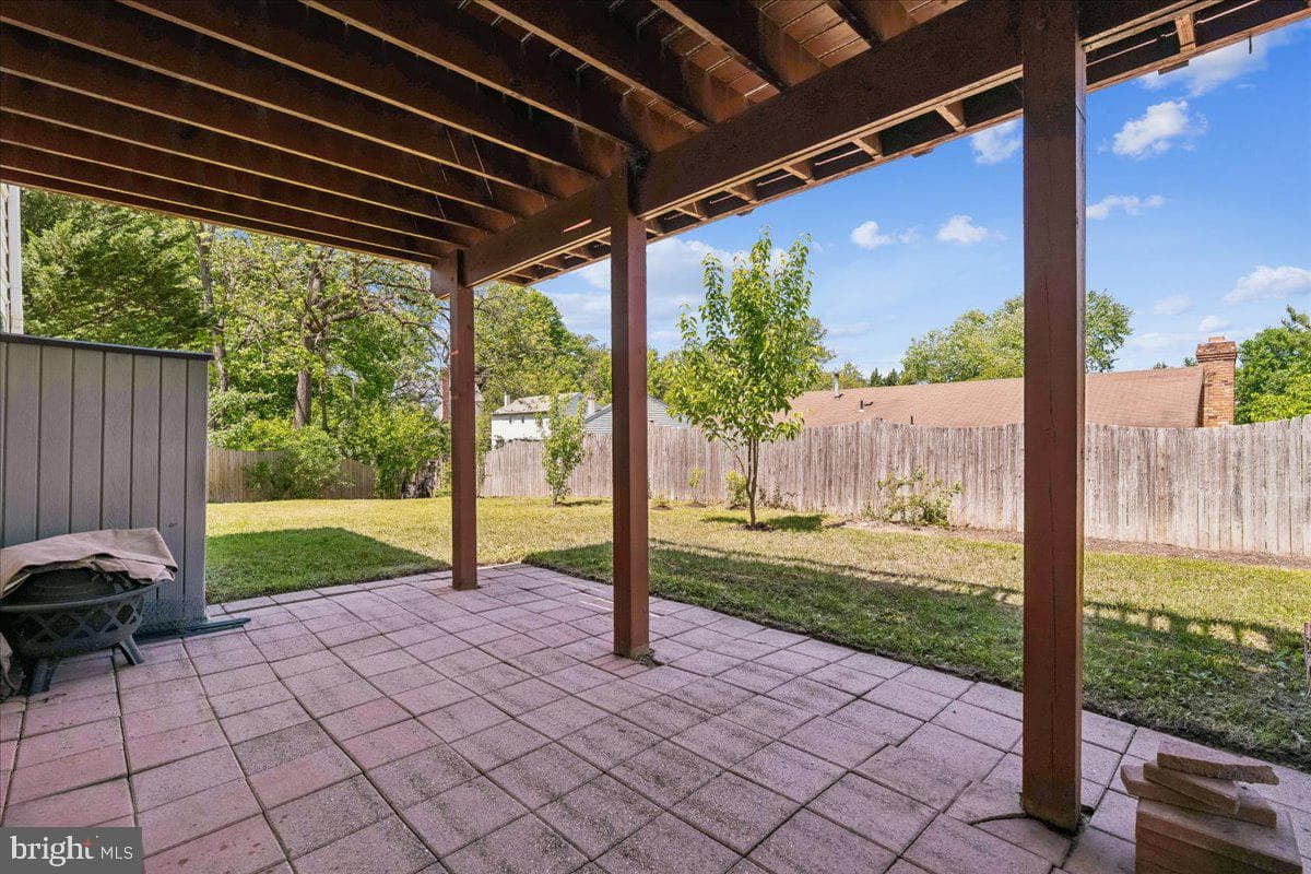 2105 Walking Crest Court photo 52