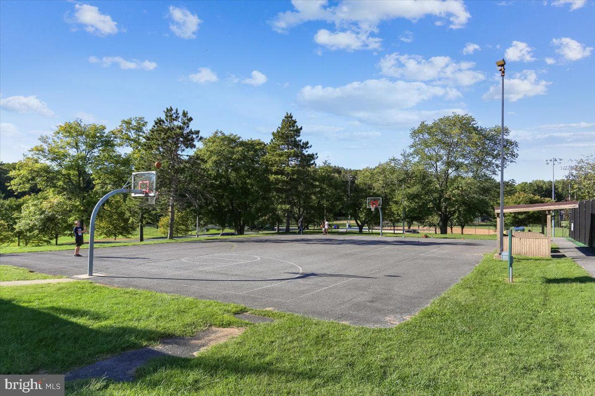 2105 Walking Crest Court photo 65