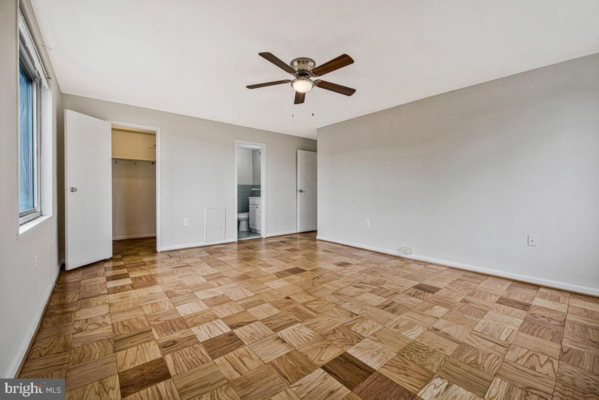10201 Grosvenor Place #1222 photo 15