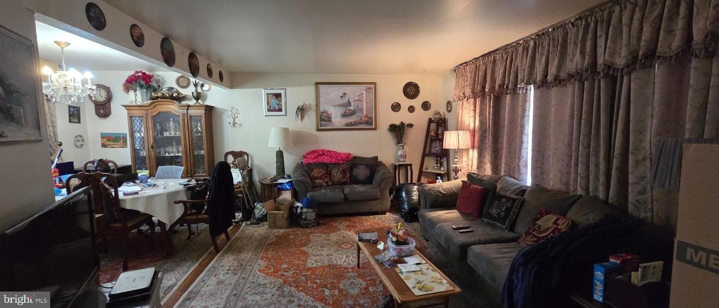10027 Kensington Parkway photo 5