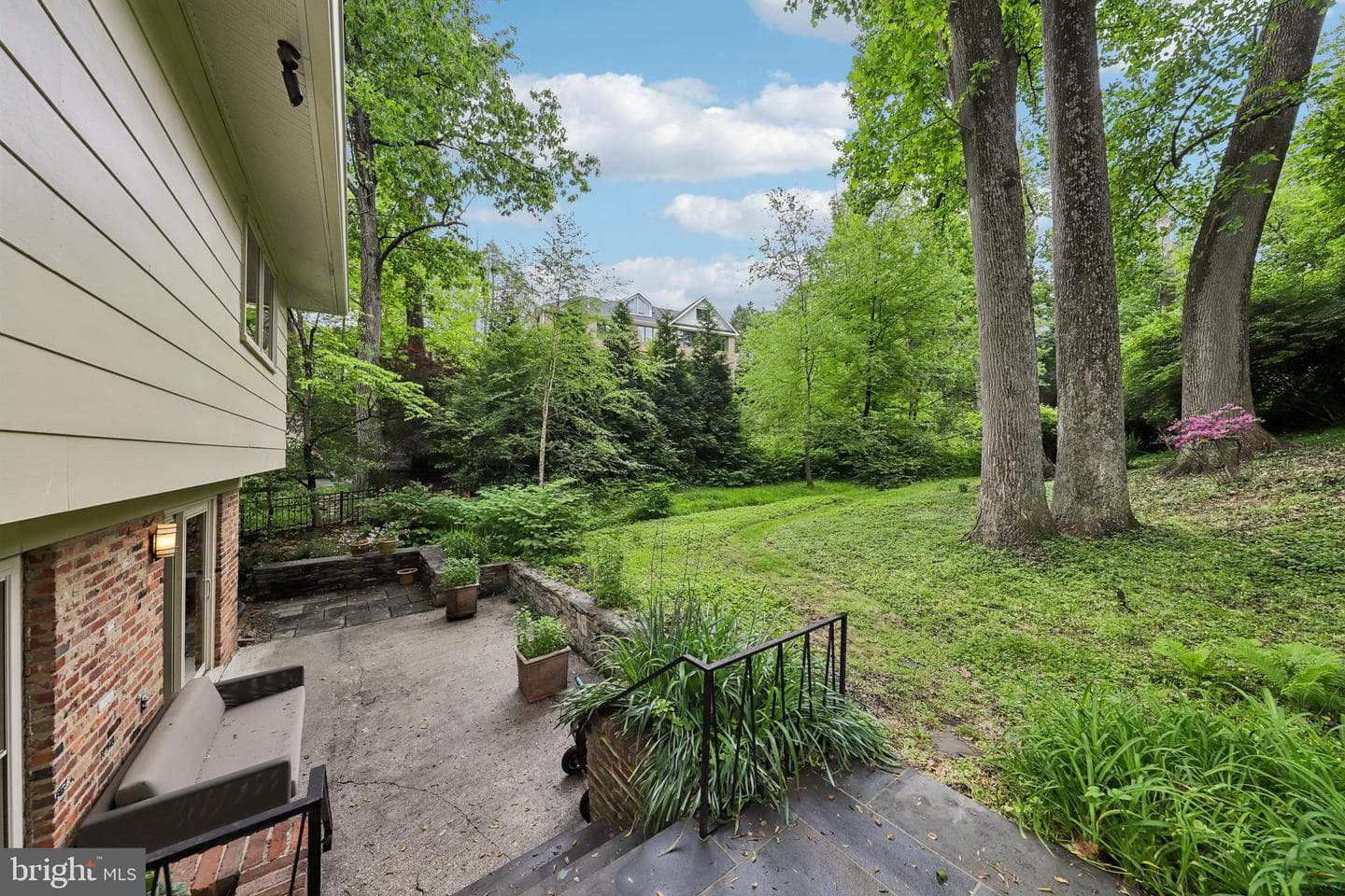 3512 Woodbine Street photo 10