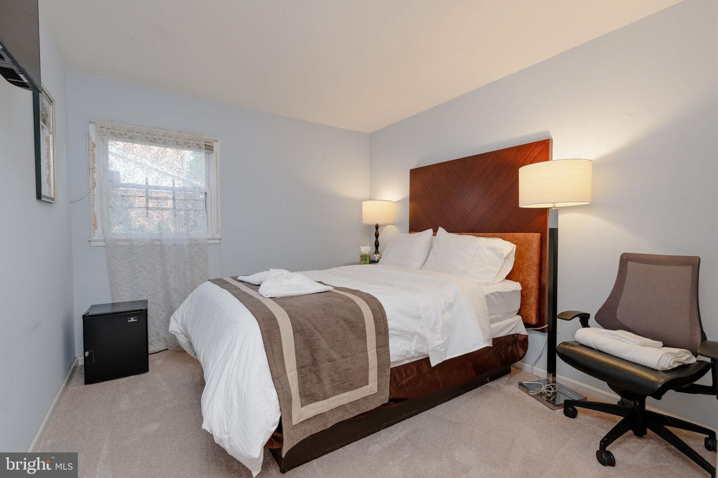 13323 Foxhall Drive photo 8