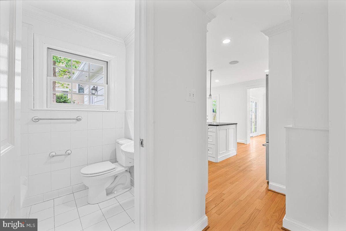 4506 Everett Street photo 29