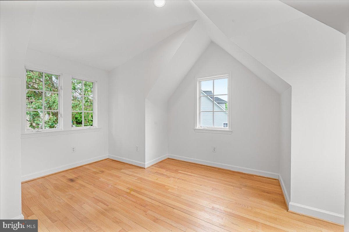 4506 Everett Street photo 35