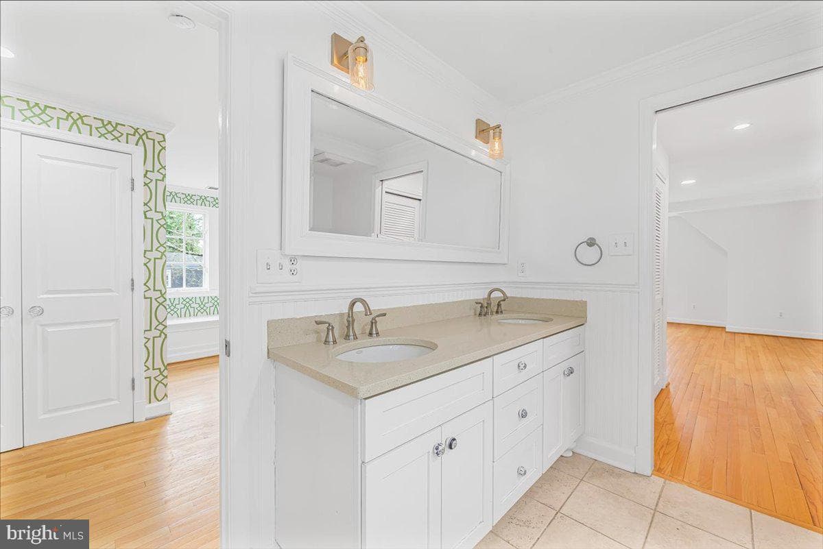 4506 Everett Street photo 42