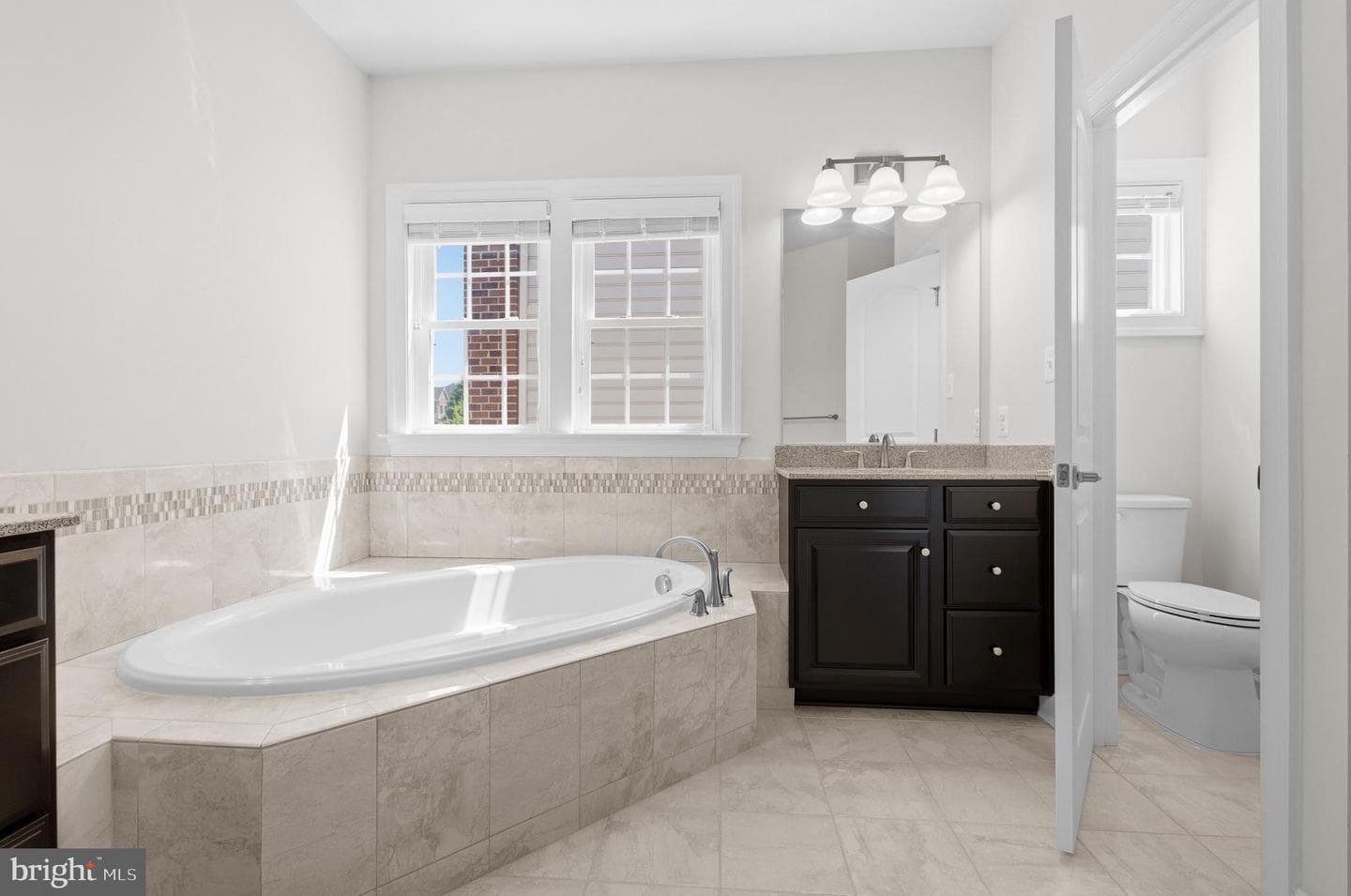 11524 Dogwood Hills Drive photo 13
