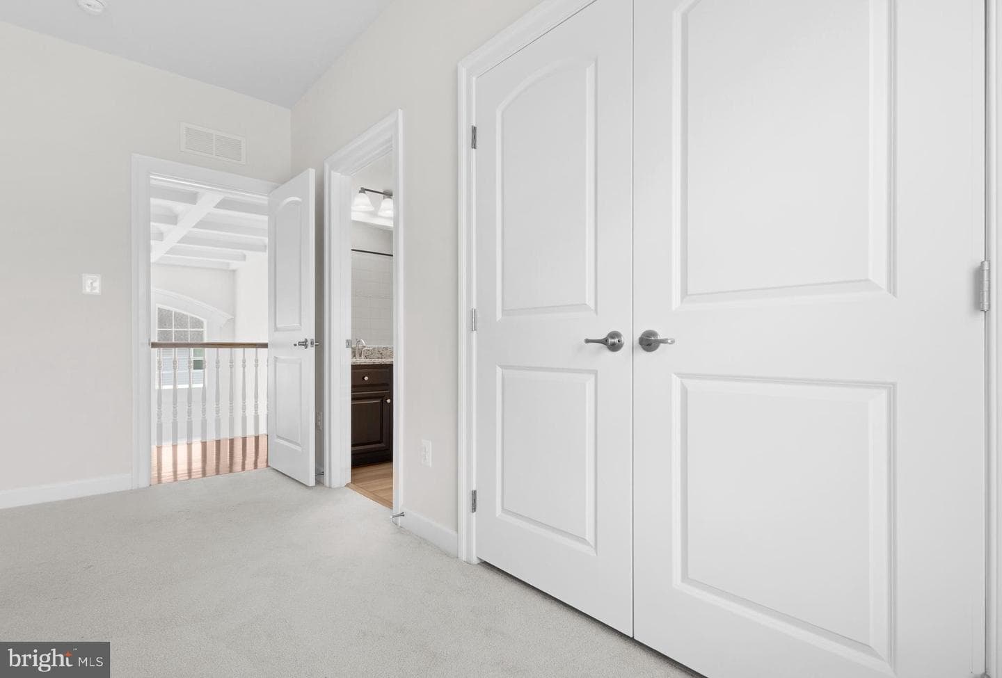 11524 Dogwood Hills Drive photo 18