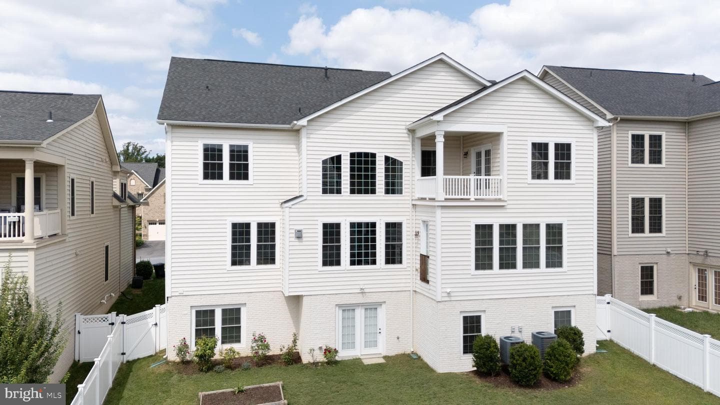 11524 Dogwood Hills Drive photo 7