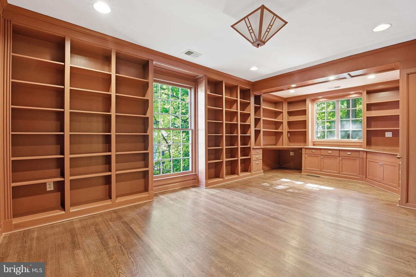 7305 Masters Drive photo 18