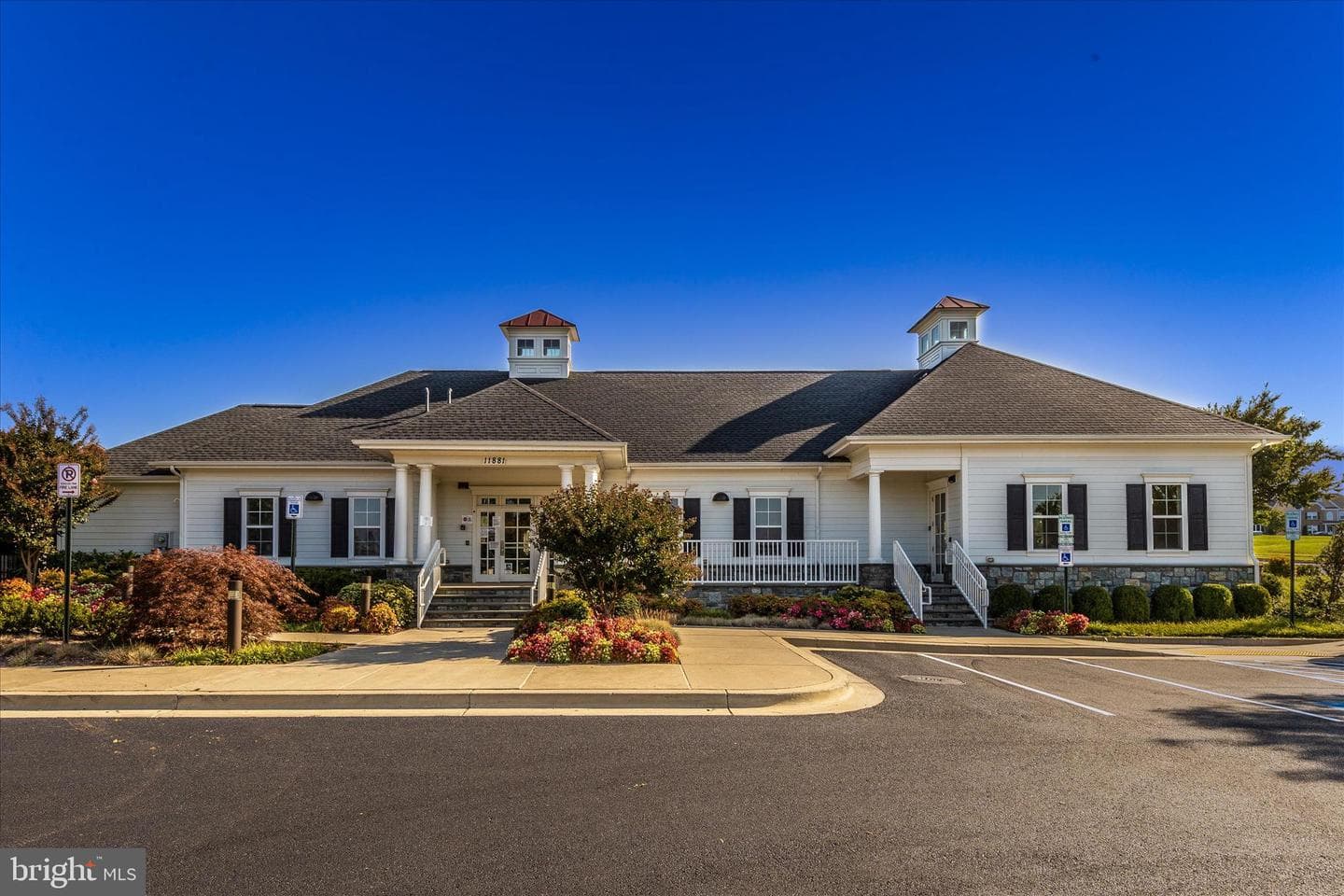 100 Castle Oak Court photo 65