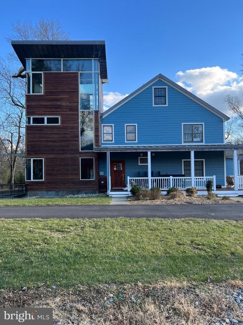 10420 Oaklyn Drive, Potomac