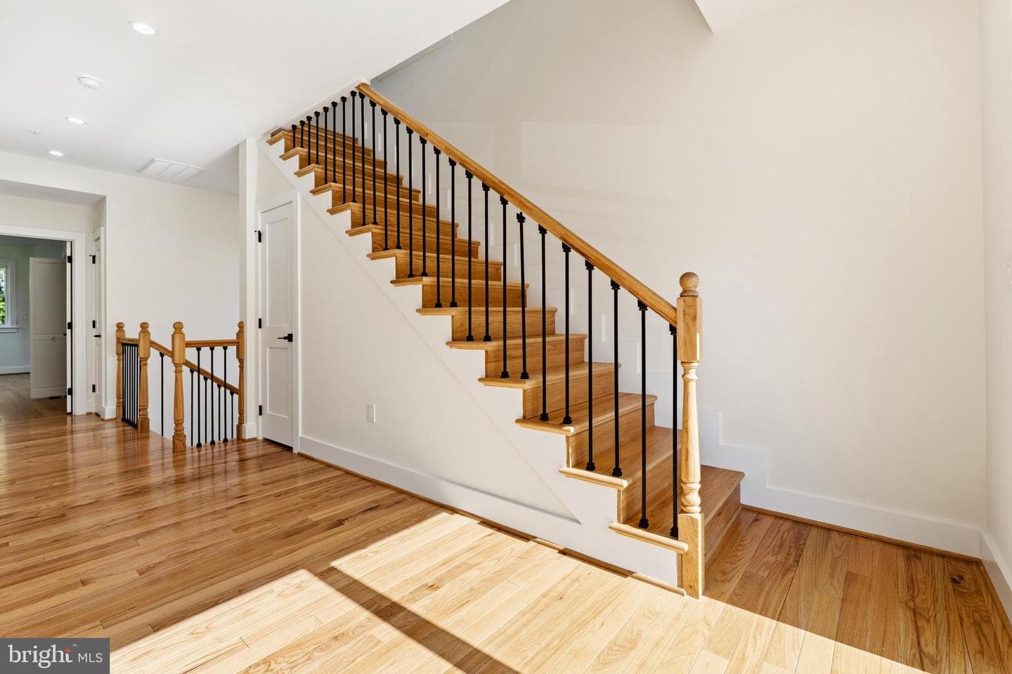 512 Bickford Avenue photo 41
