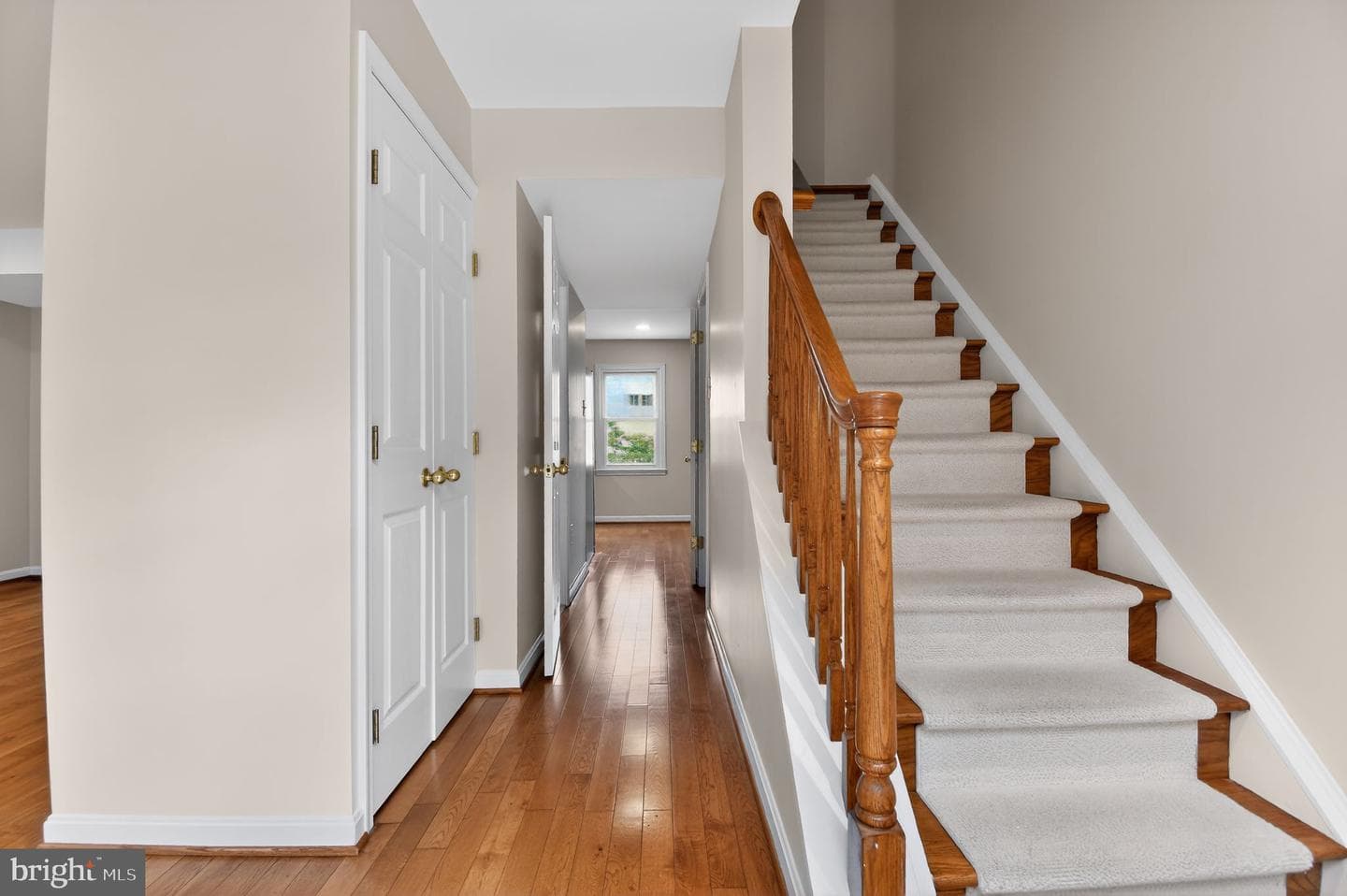220 Pender Place photo 30
