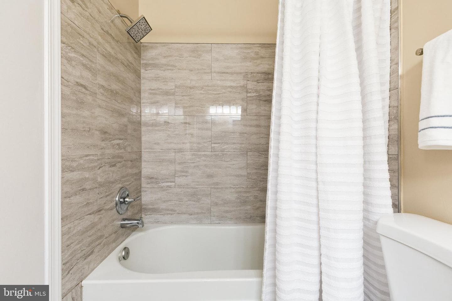 3810 Angelton Court photo 23