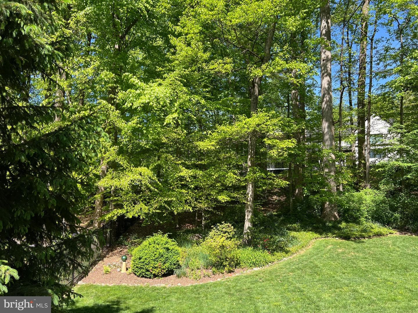 6907 Wilson Lane photo 45