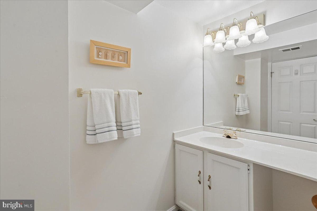 18017 Overwood Drive photo 29