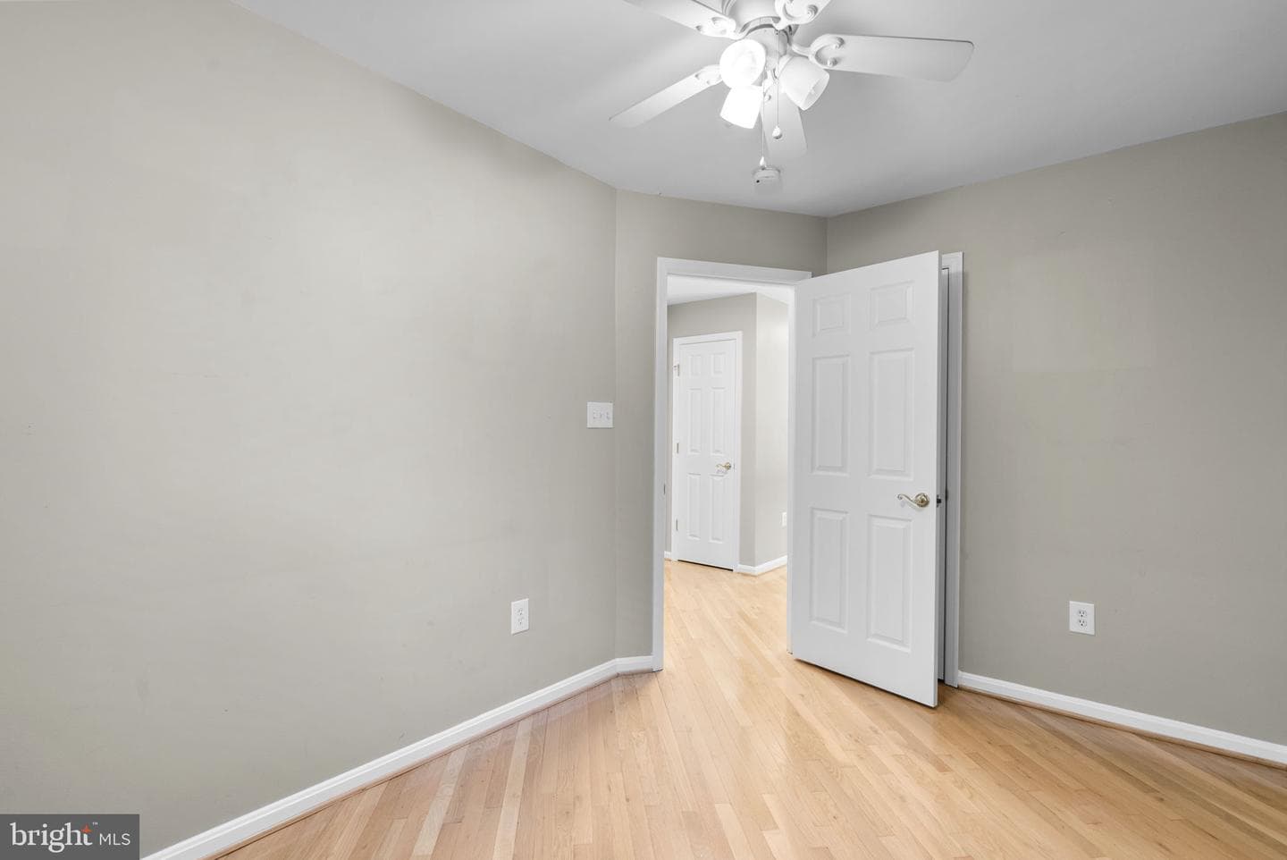 306 Hart Road photo 25