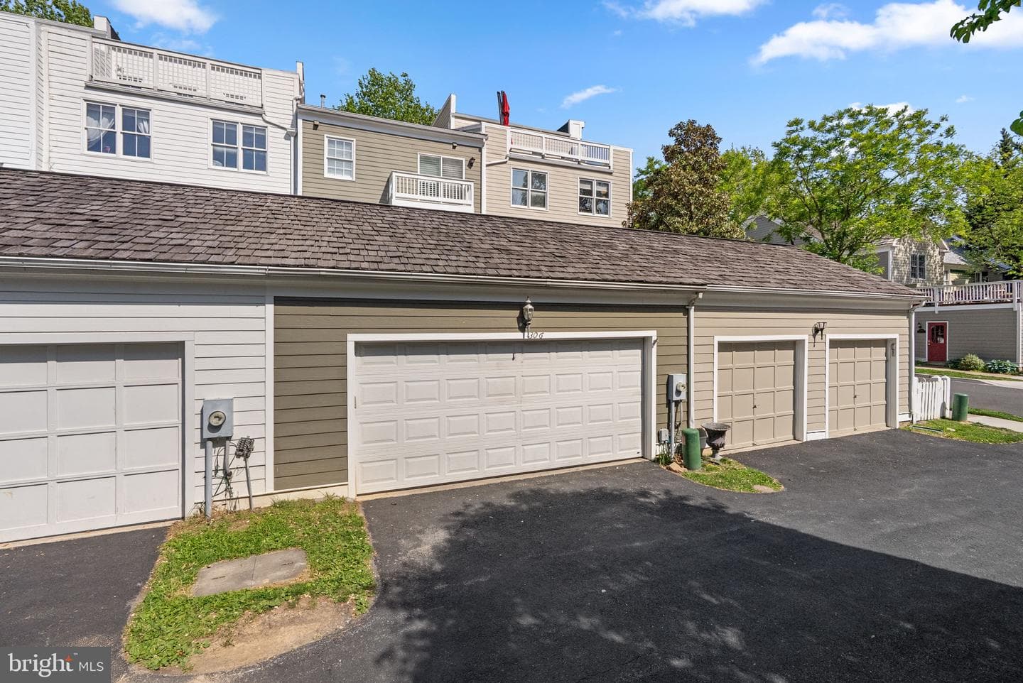306 Hart Road photo 32
