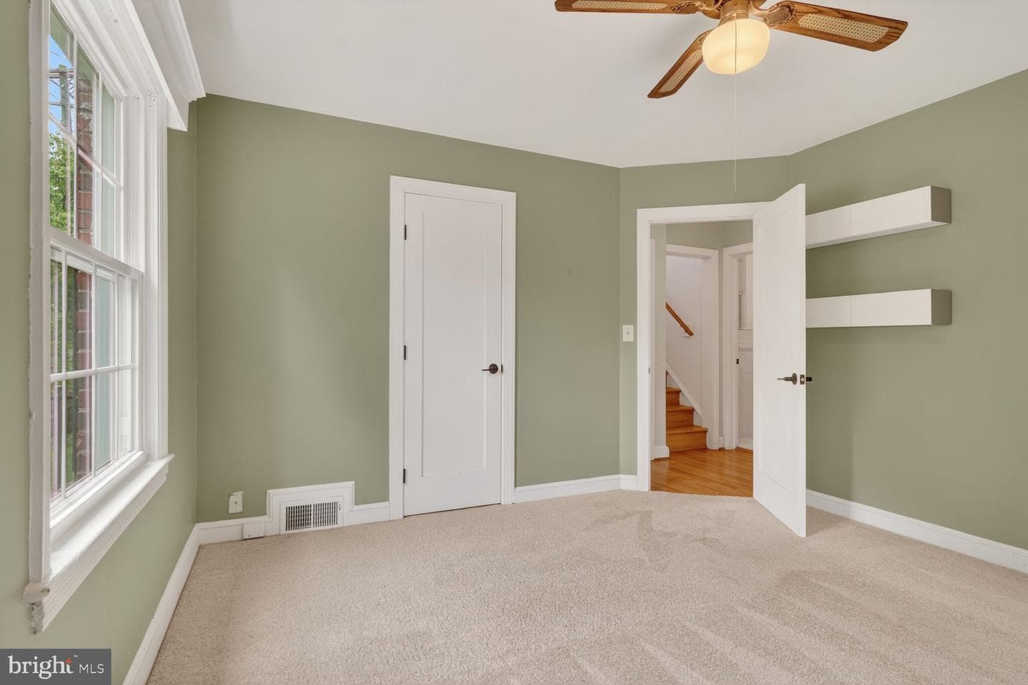 25 Williams Street photo 14
