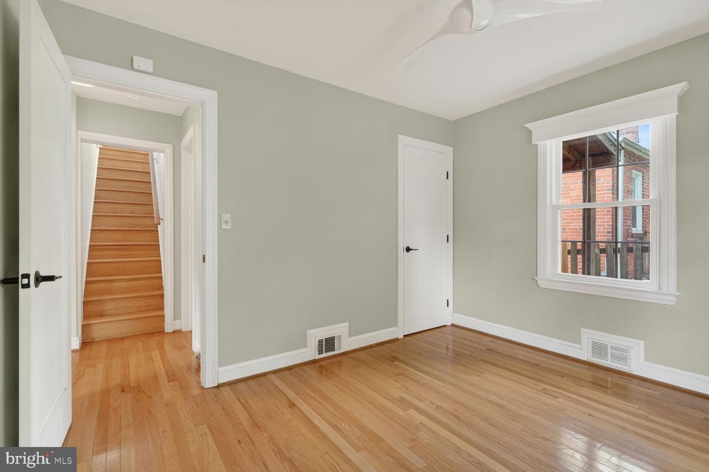 25 Williams Street photo 16