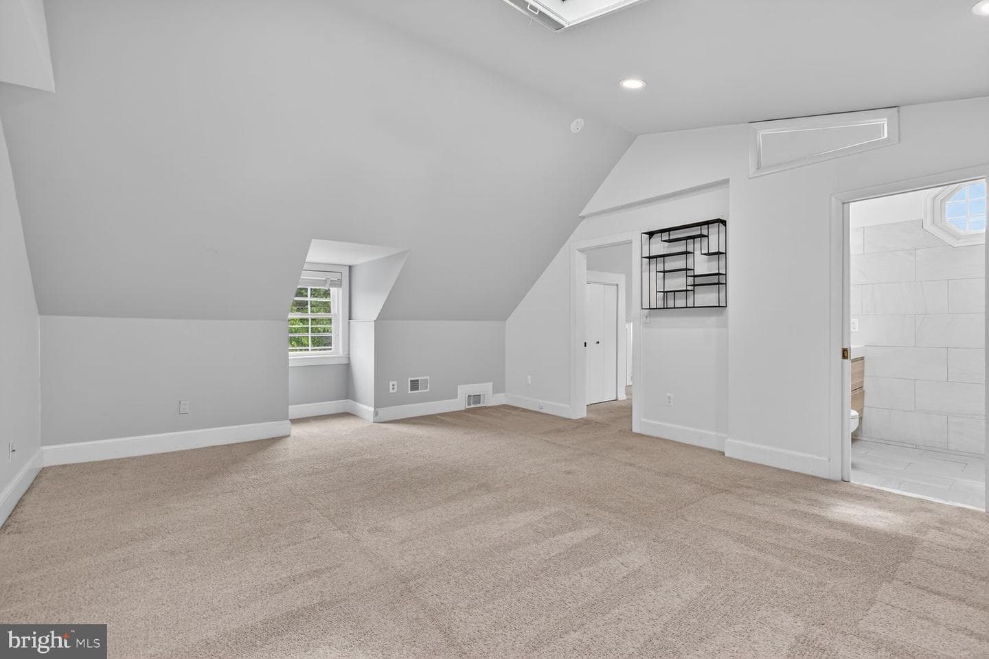 25 Williams Street photo 23