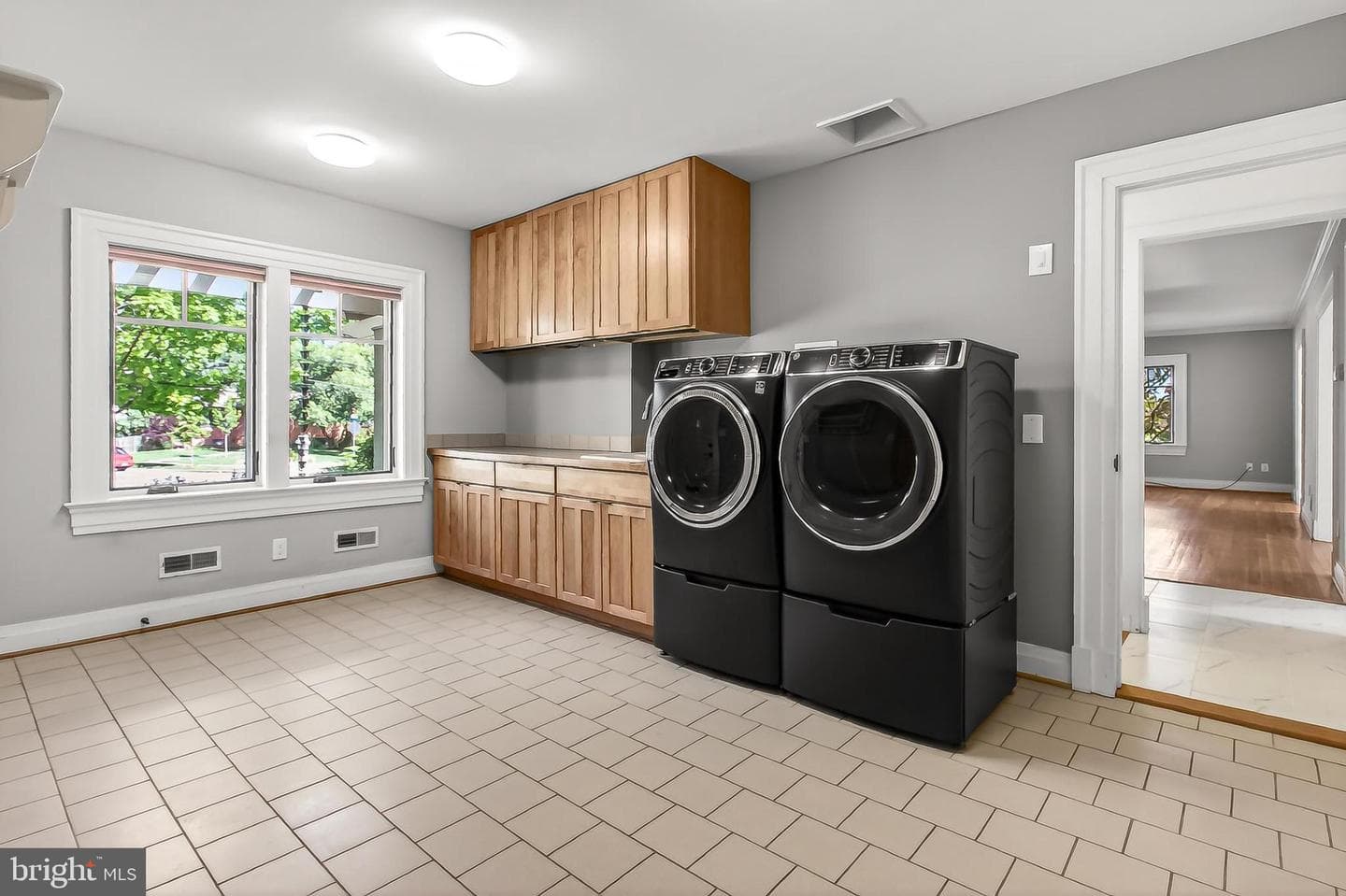 9715 De Paul Drive photo 36
