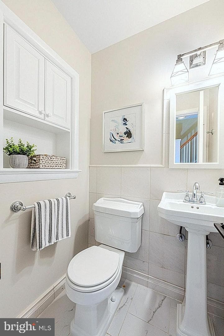 9715 De Paul Drive photo 37