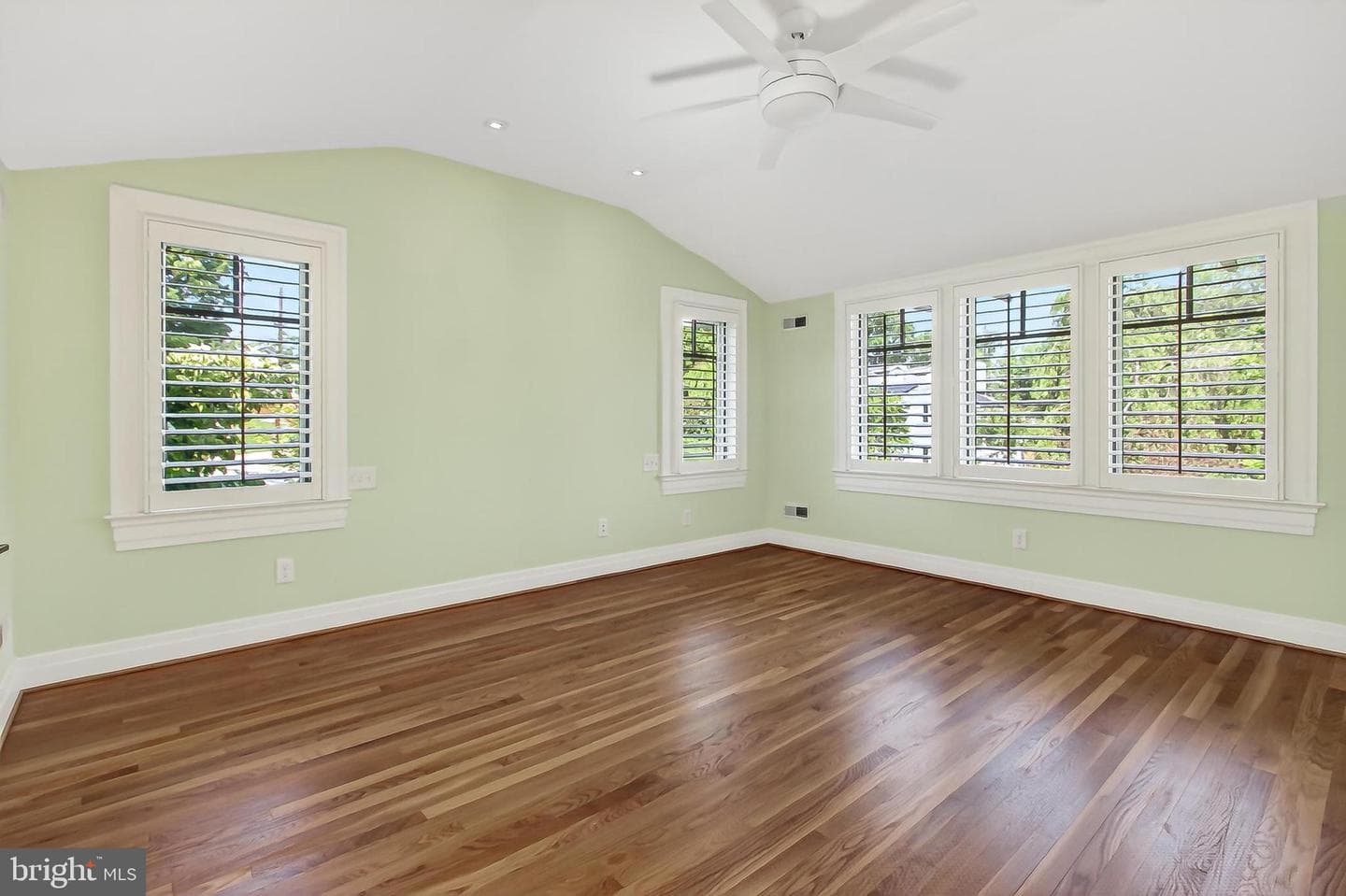 9715 De Paul Drive photo 46
