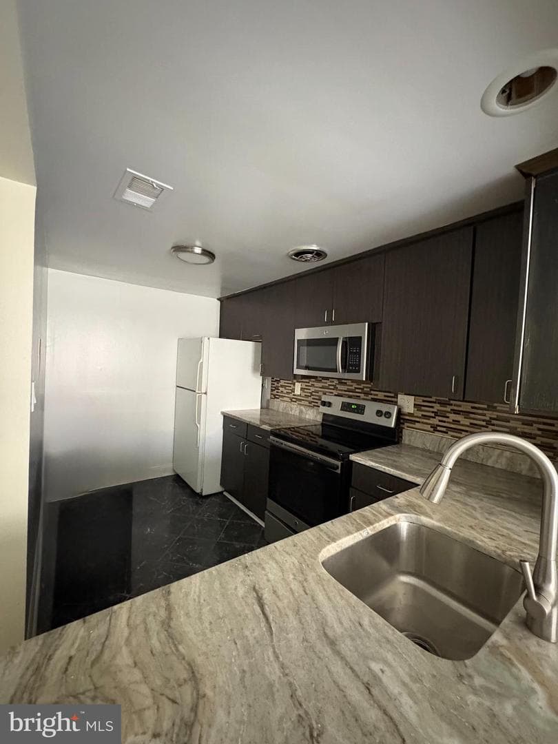18685 Nathans Place photo 5