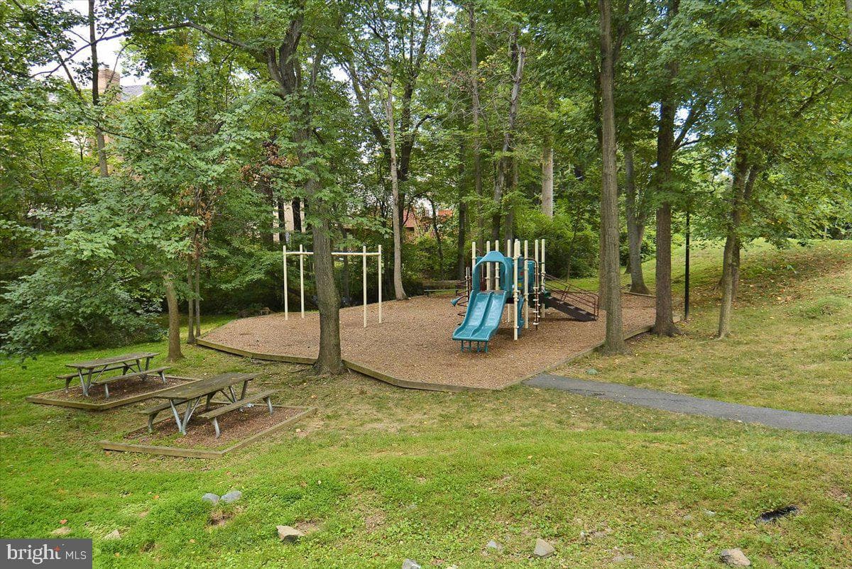 5705 Brewer House Circle #101 photo 38