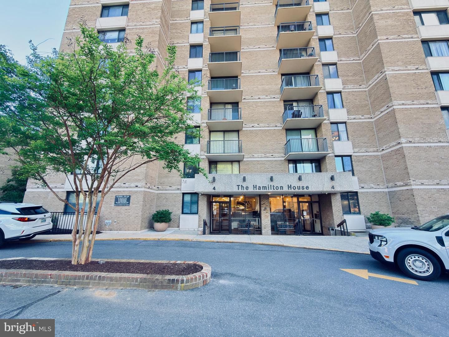 4 Monroe St # 4-1109, Rockville