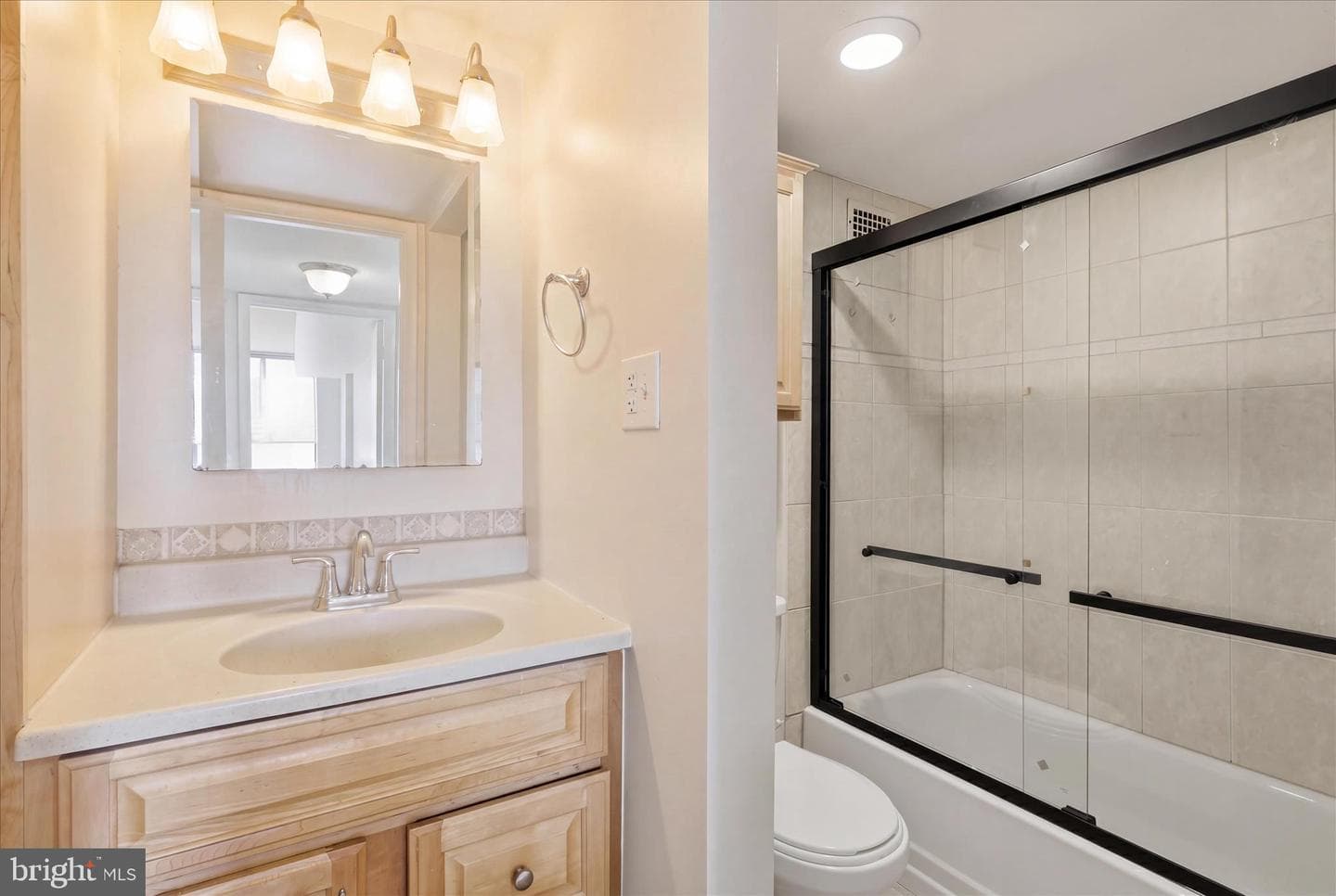 4 Monroe St # 4-1109 photo 35