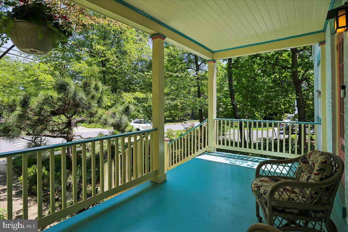 9 Pine Avenue photo 108