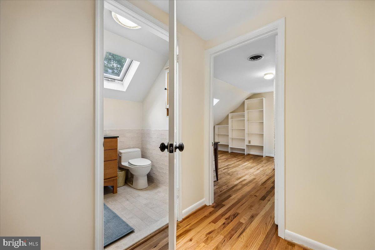 9 Pine Avenue photo 63