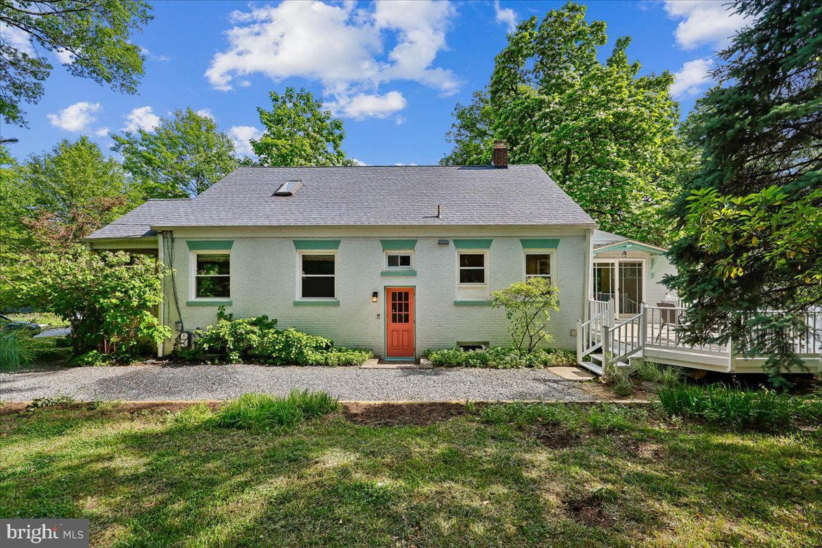 9 Pine Avenue photo 92