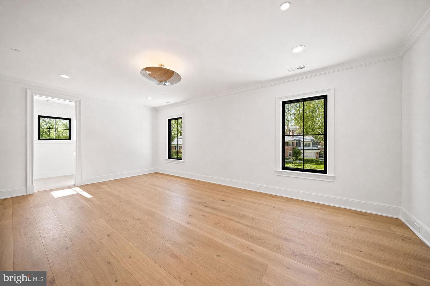 6116 Eastview Street photo 18