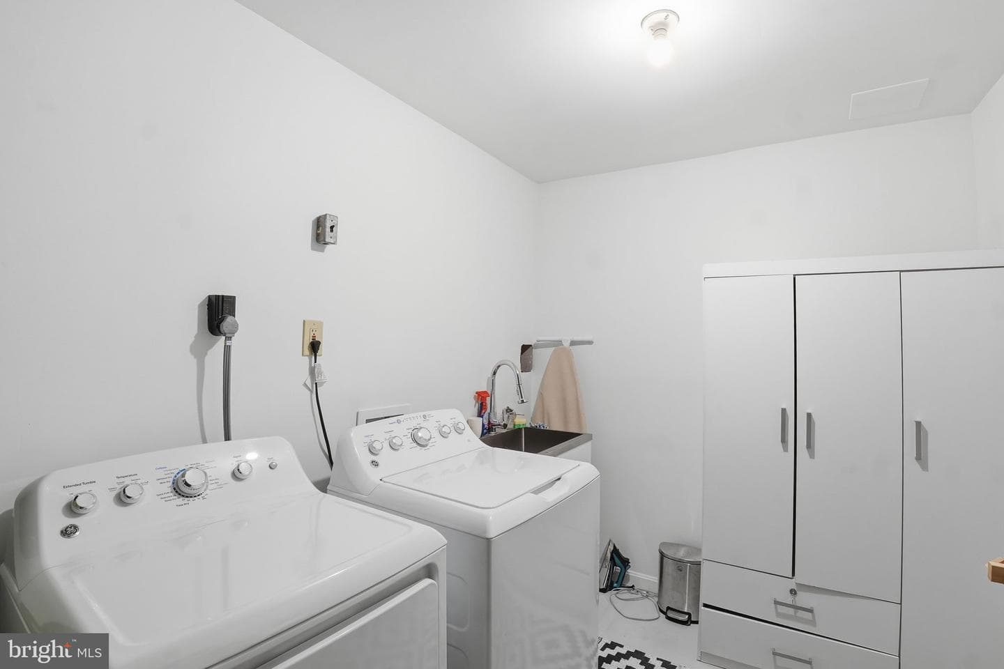 11205 Freas Drive photo 29