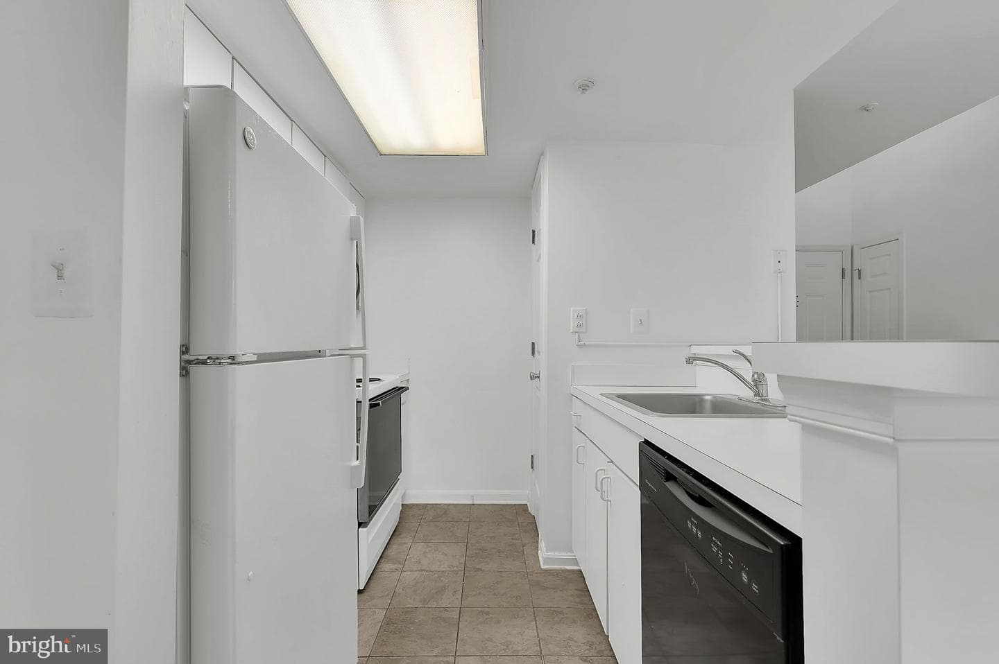 913 Hillside Lake Terrace #412 photo 13