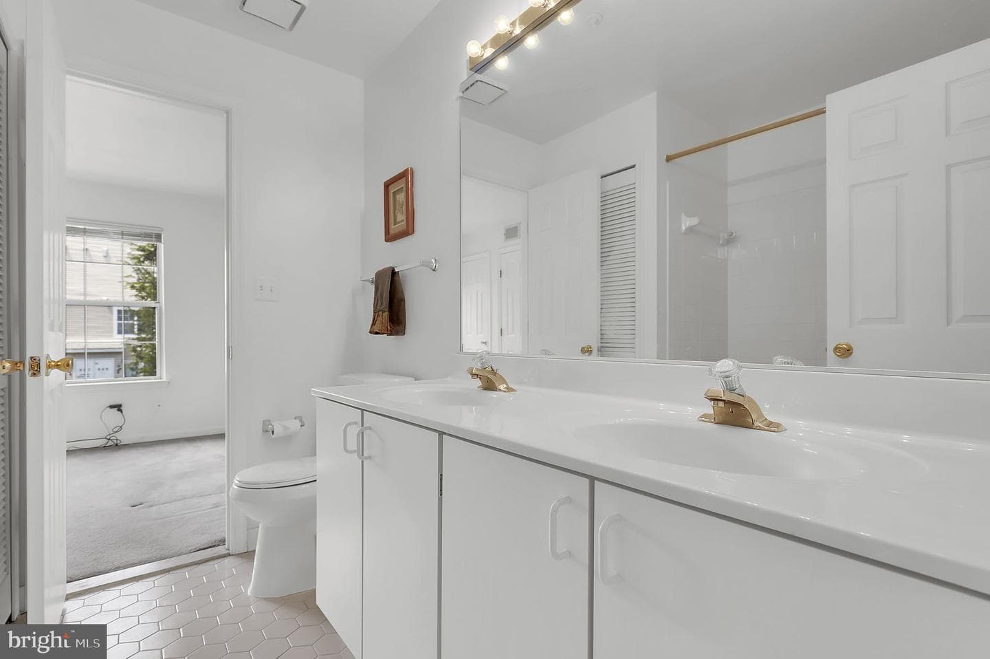 913 Hillside Lake Terrace #412 photo 18