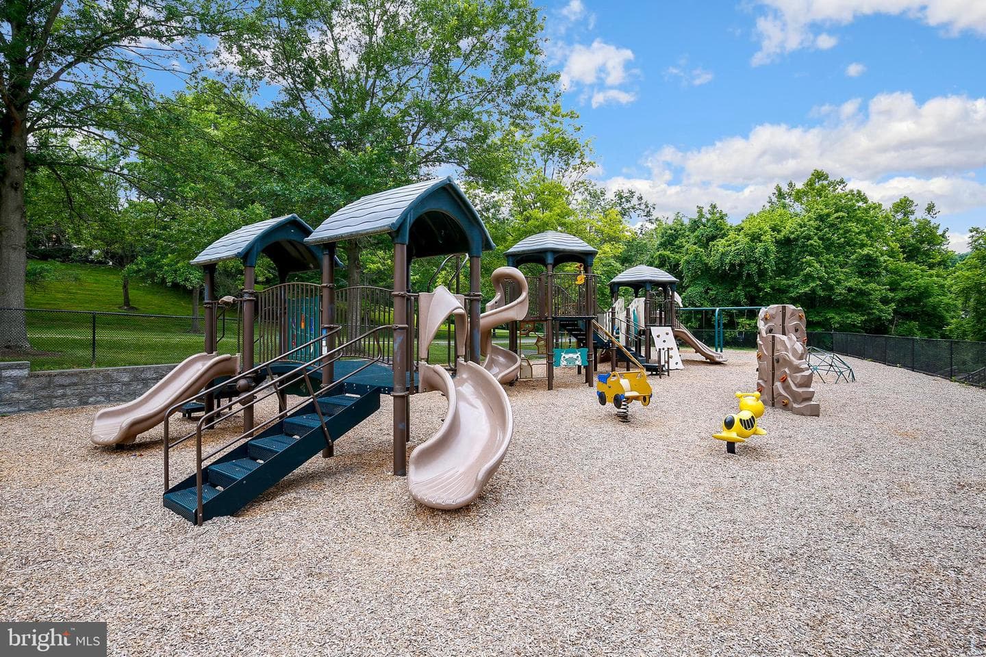 913 Hillside Lake Terrace #412 photo 35