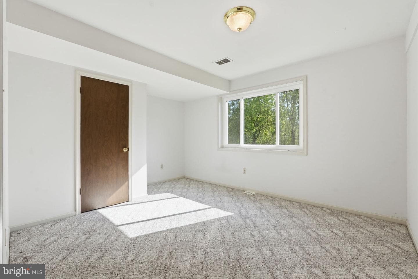 15901 Old Columbia Pike photo 22