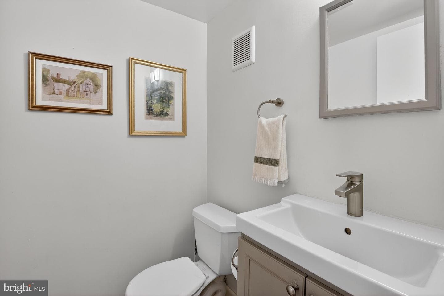 9900 Fernwood Road photo 19