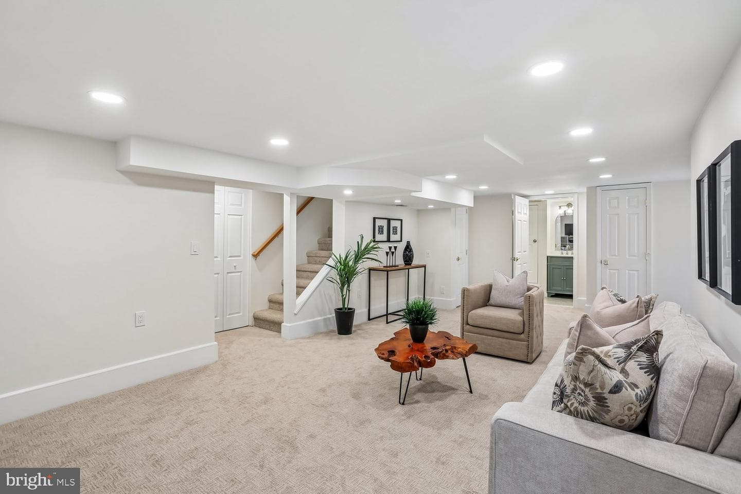 9813 Montauk Avenue photo 57