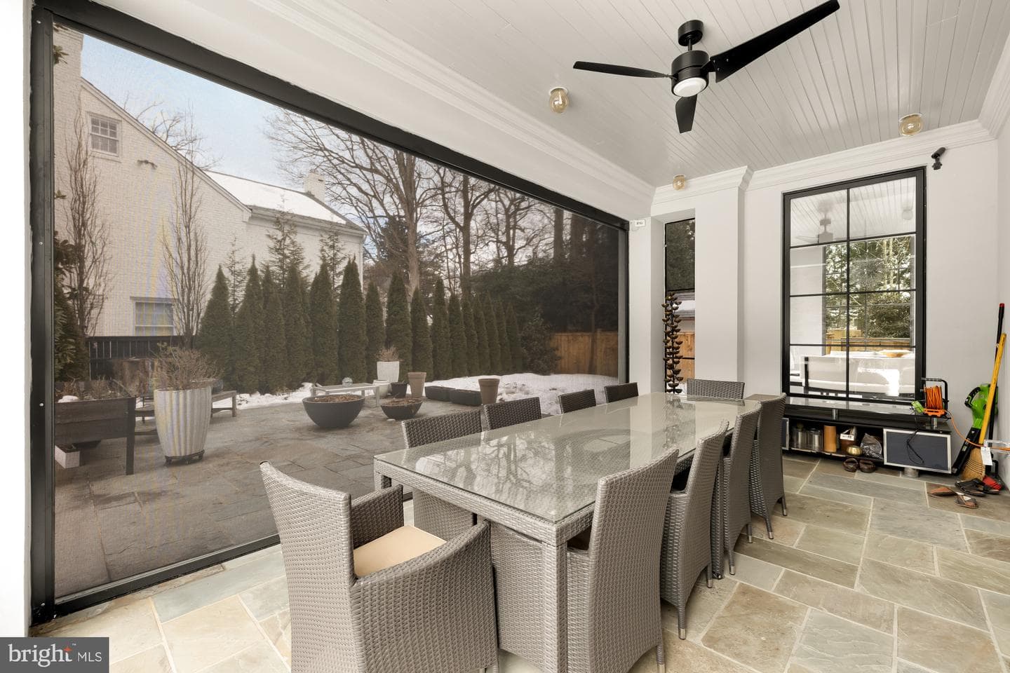 7613 Glenbrook Road photo 31