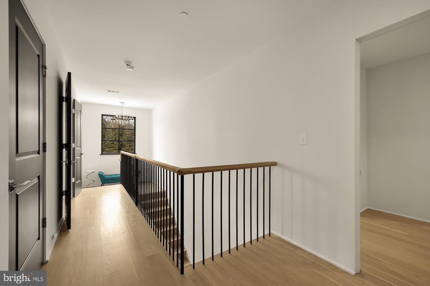 7613 Glenbrook Road photo 38
