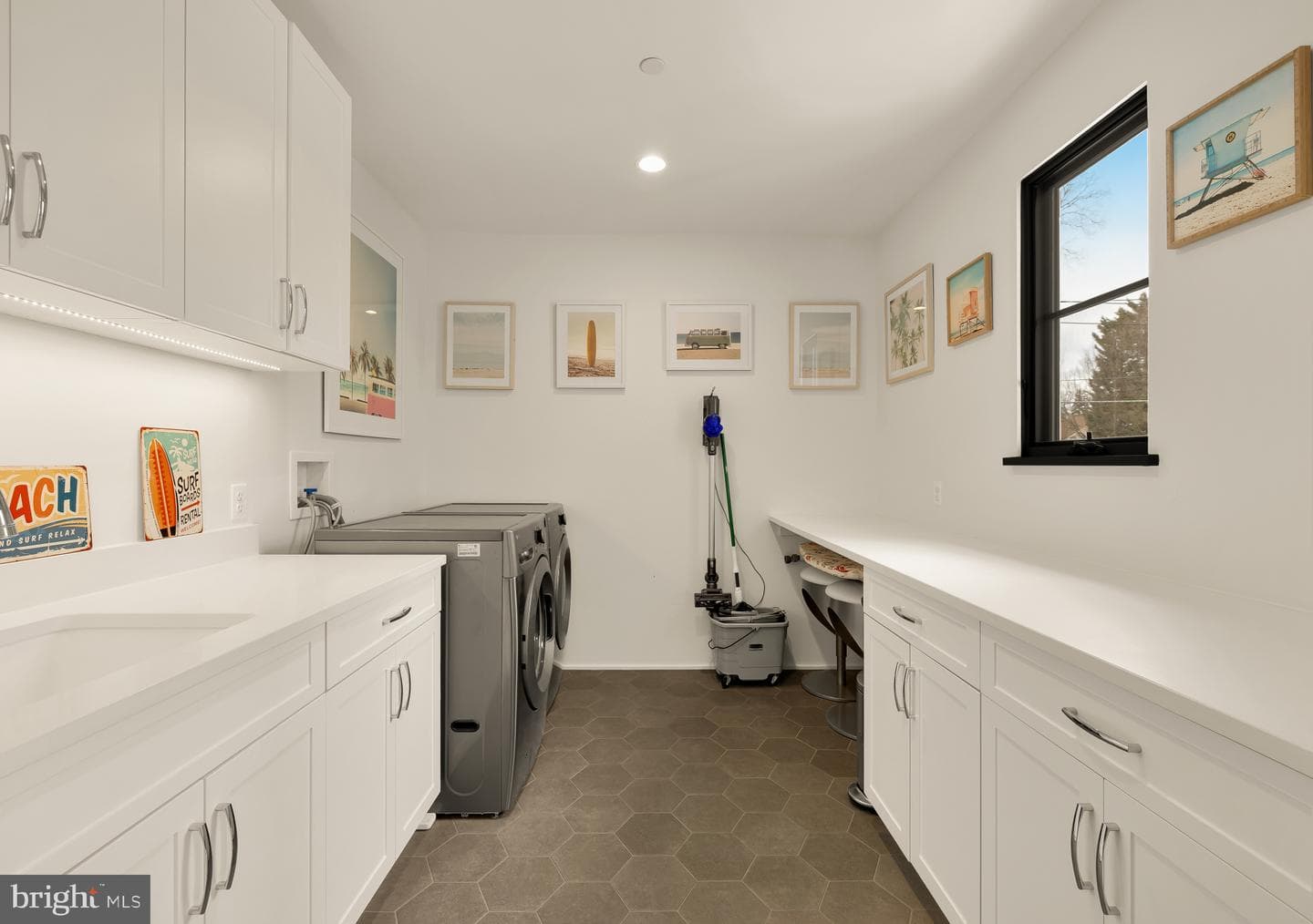 7613 Glenbrook Road photo 40